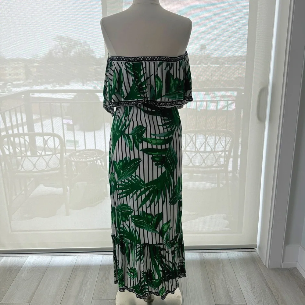 Akira Off-the-shoulder Green Leaf Print Maxi Dress - Picture 3 of 5
